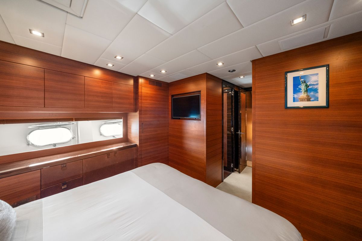 ECLAT yacht