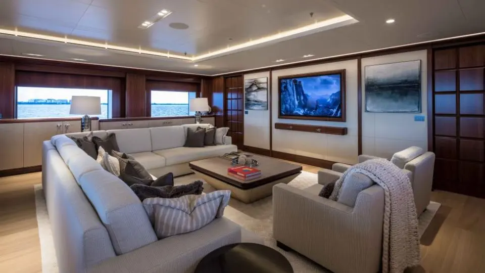 CALEX yacht