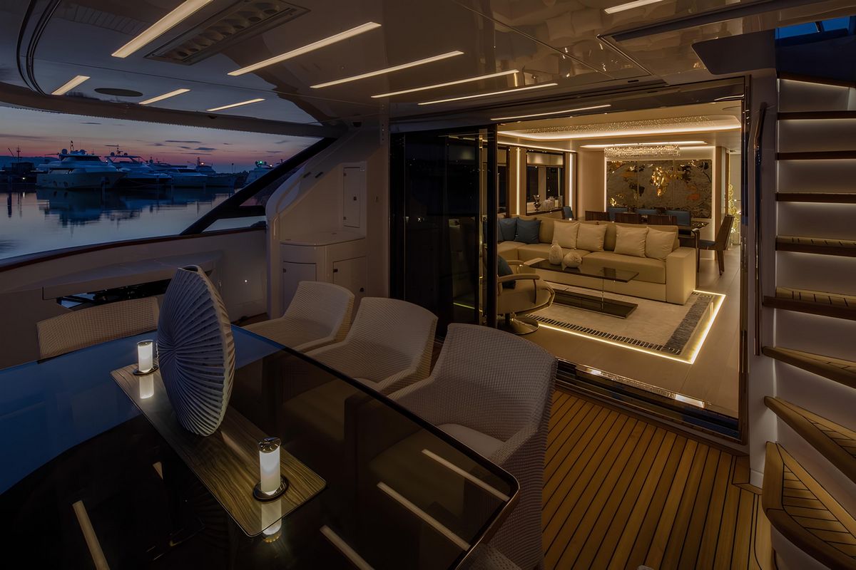 REKOMA yacht
