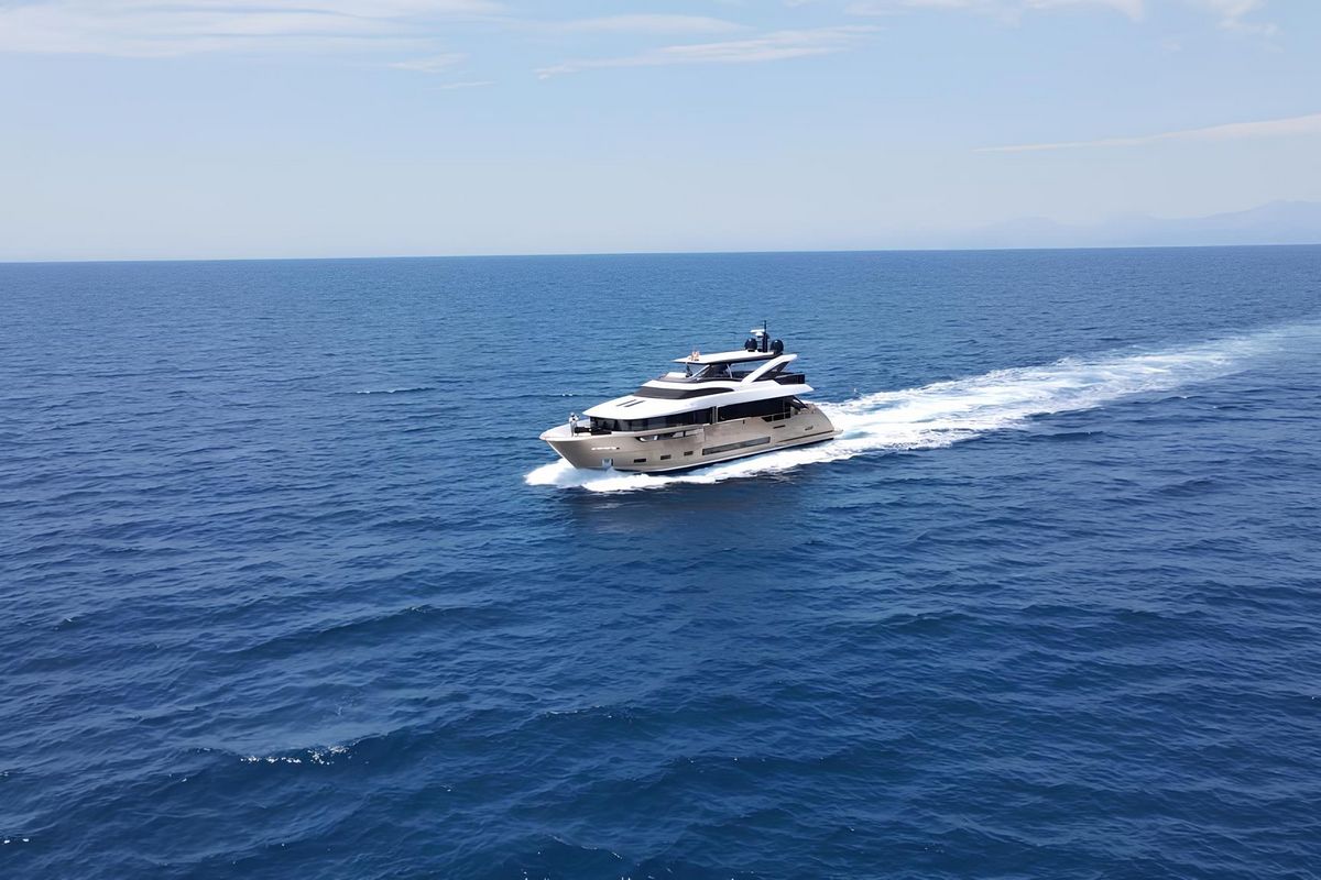 REKOMA yacht