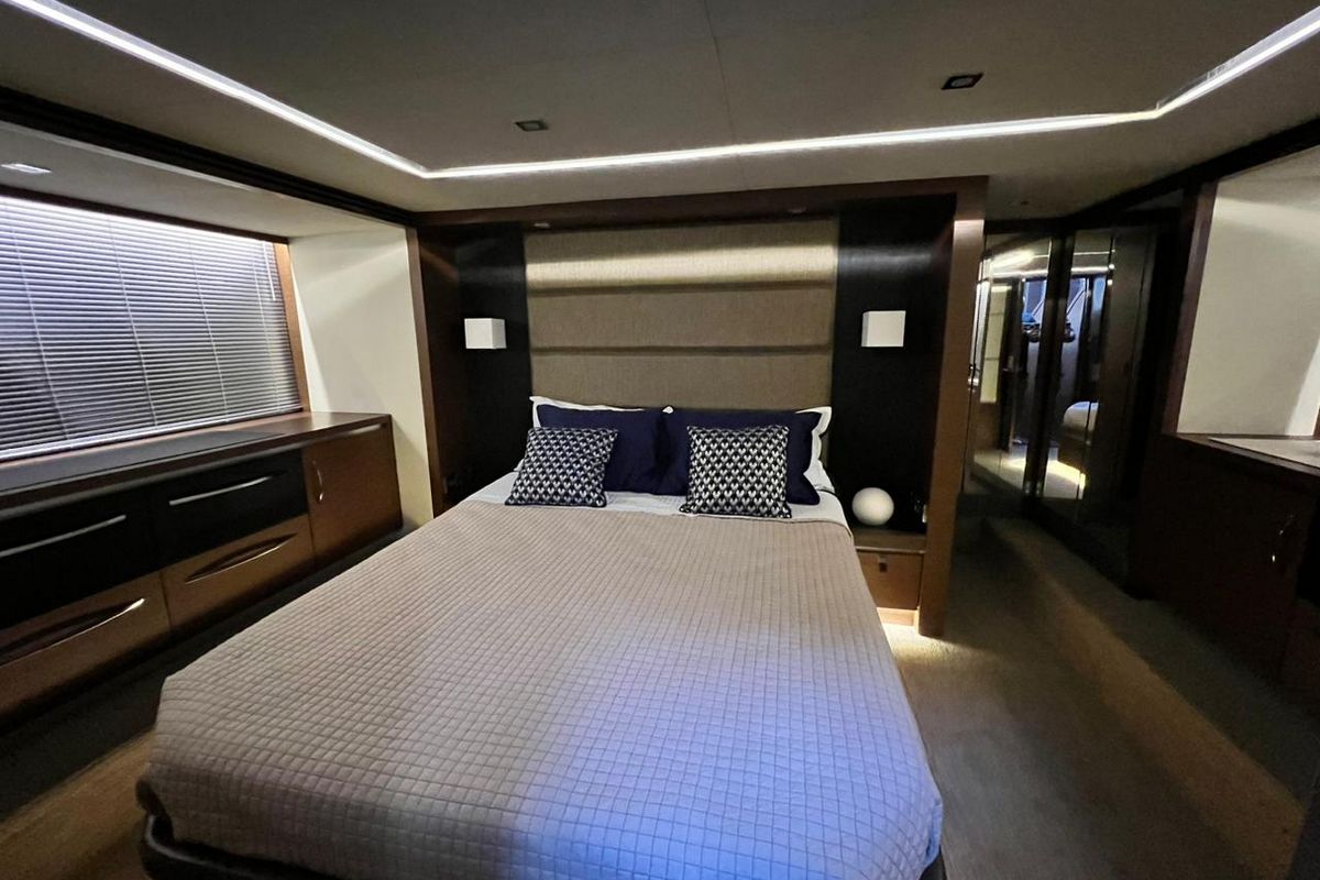 ST. ANNA yacht