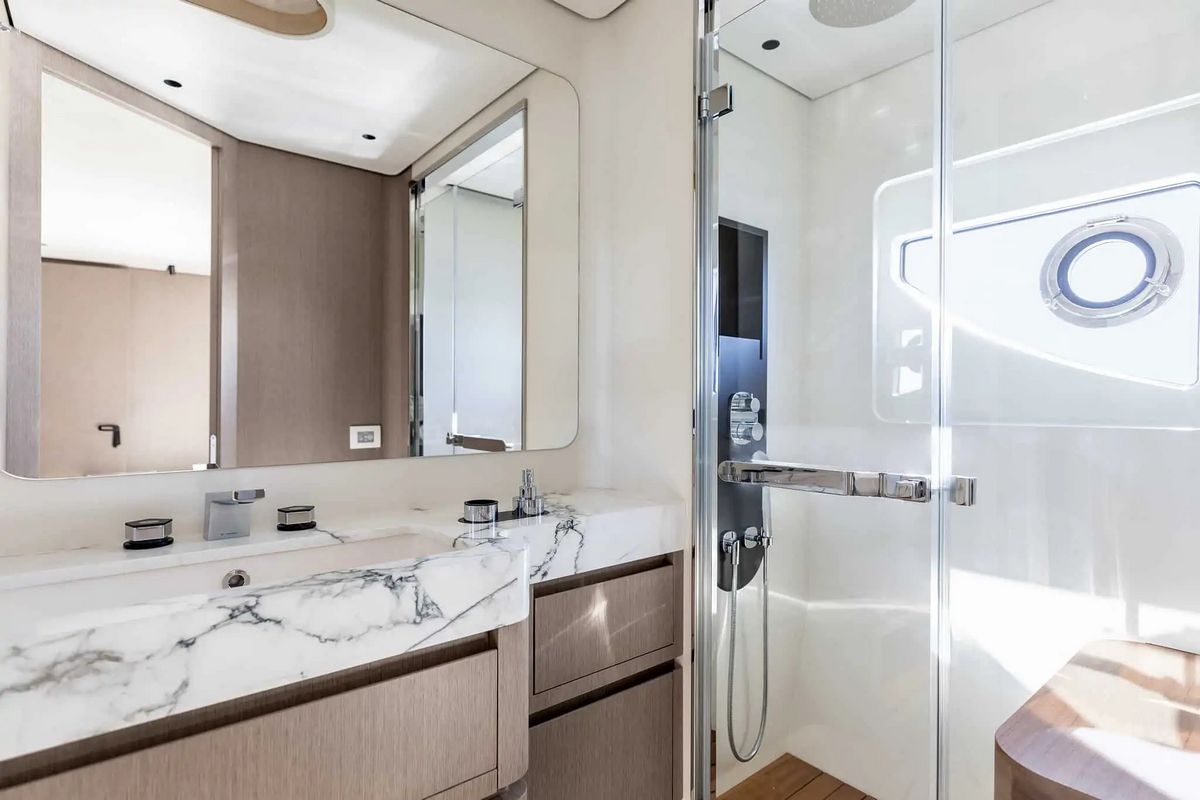 AZIMUT GRANDE 26 M yacht