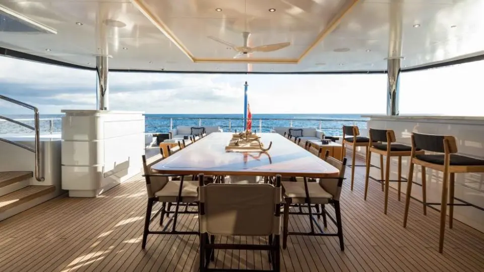 CALEX yacht
