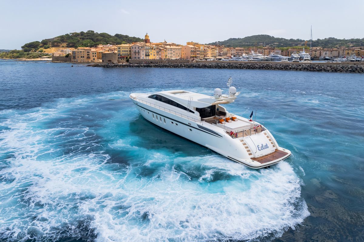 ECLAT yacht