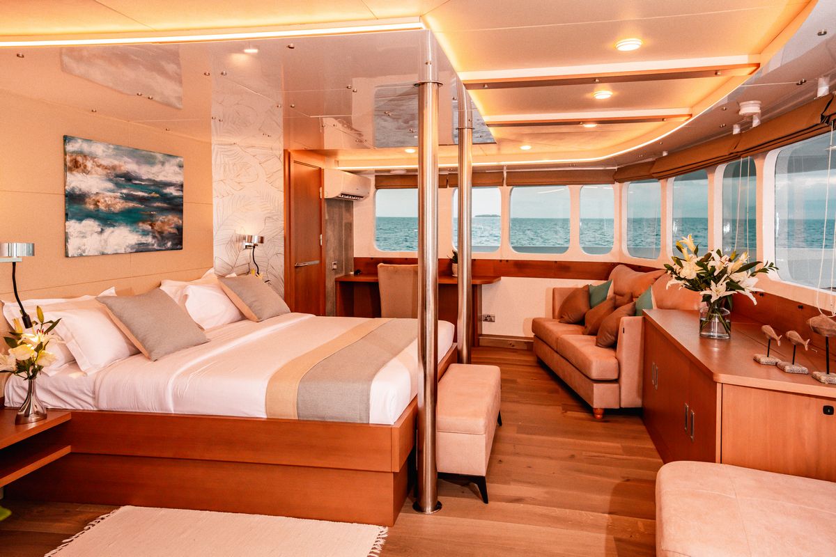 ALICE yacht