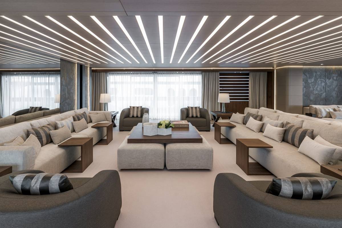 UTOPIA IV yacht