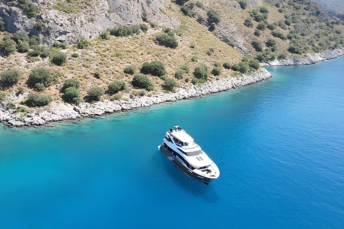 REKOMA yacht
