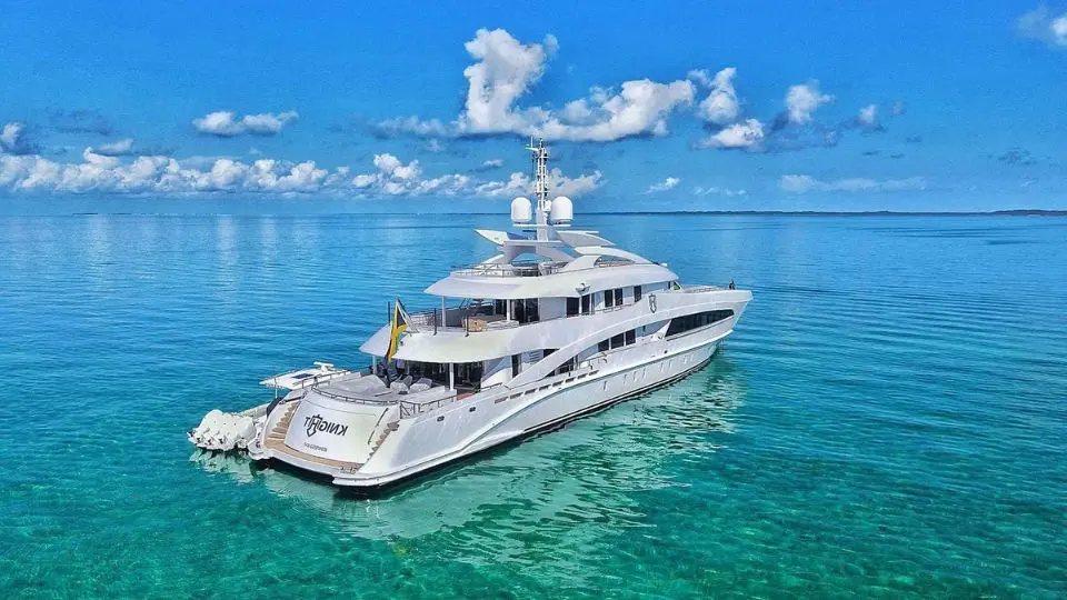KNIGHT yacht