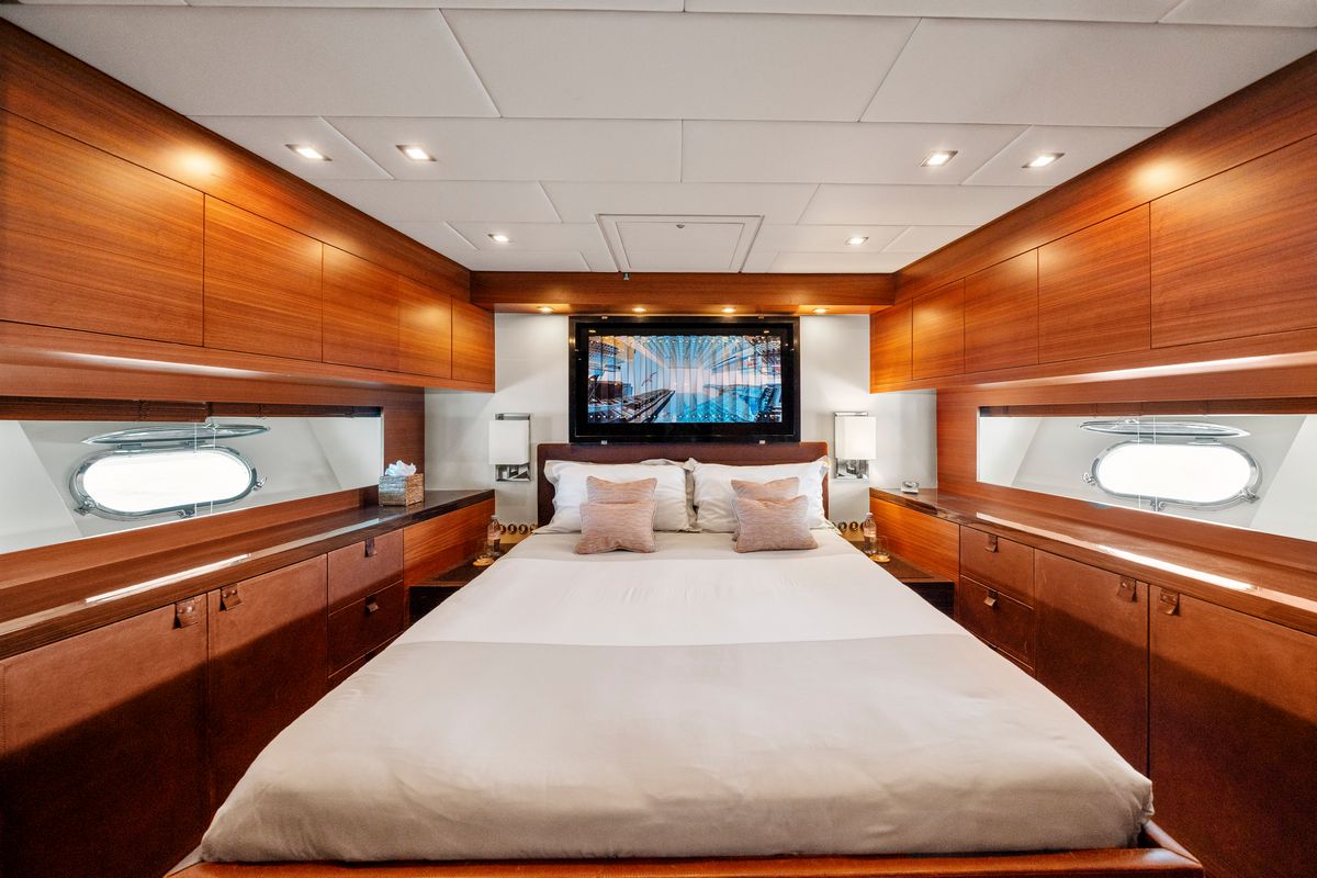 ECLAT yacht