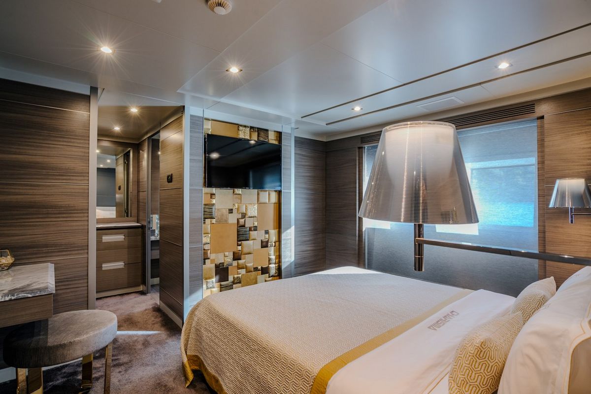 CHARISMA yacht