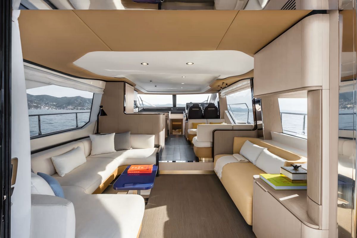 AZIMUT 60 FLY yacht