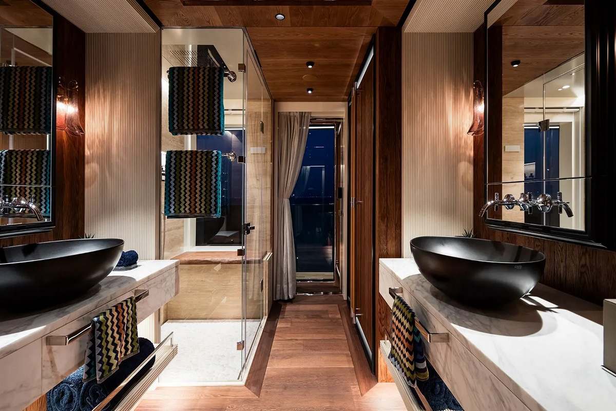 KING BENJI yacht
