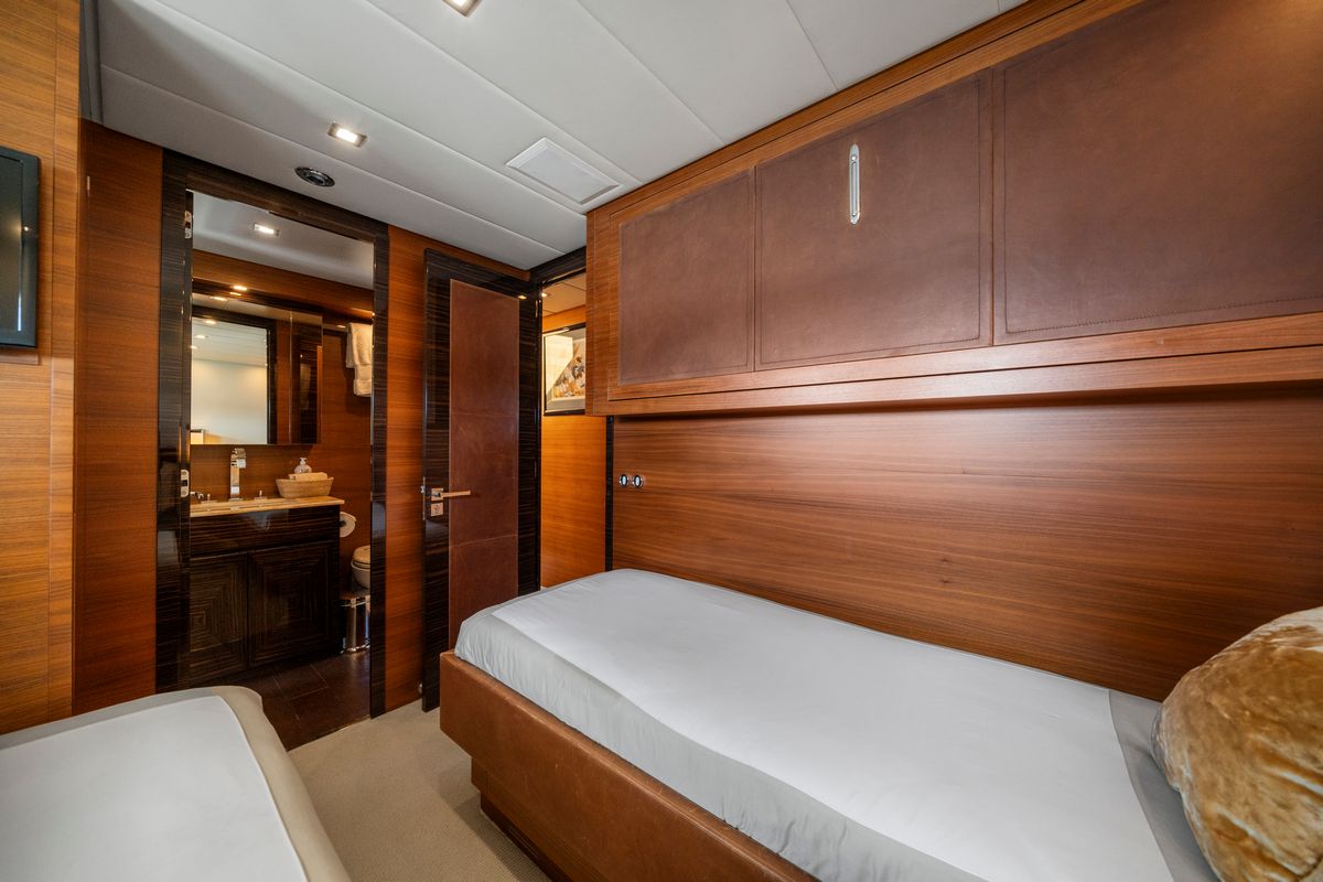 ECLAT yacht