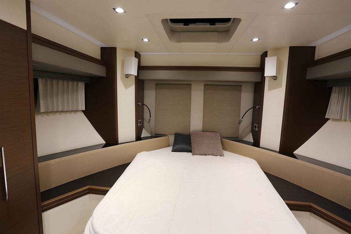 MARQUIS 630 SPORT yacht