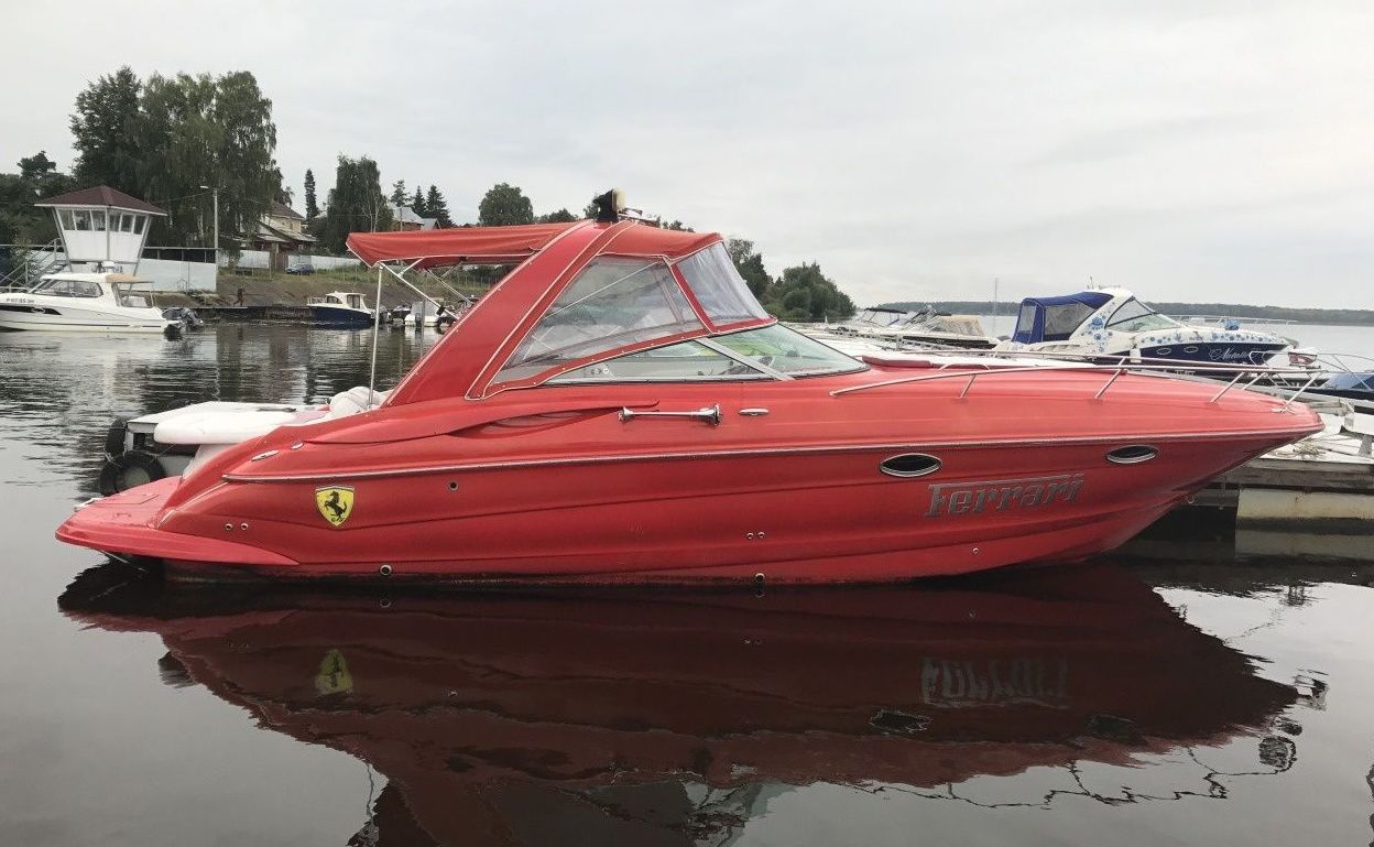 Crownline 315 SCR yacht