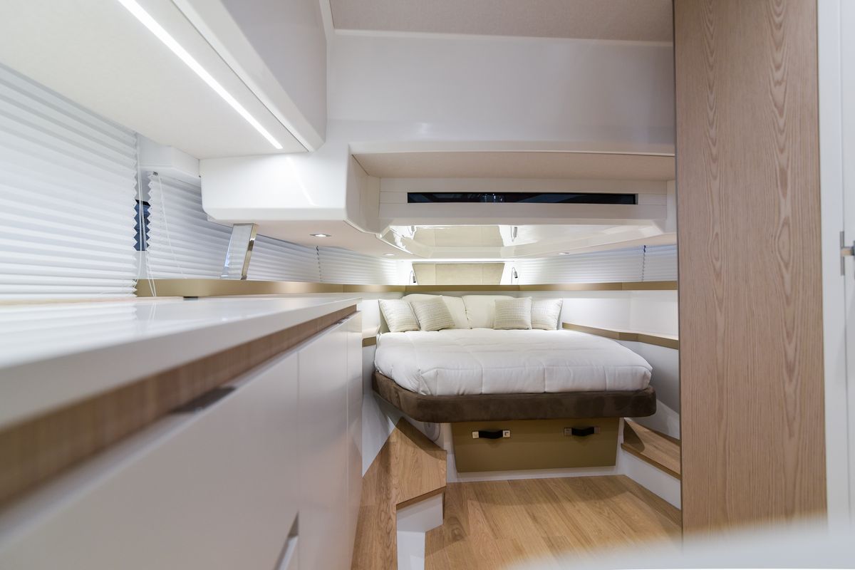 Fiart Seawalker 35 yacht
