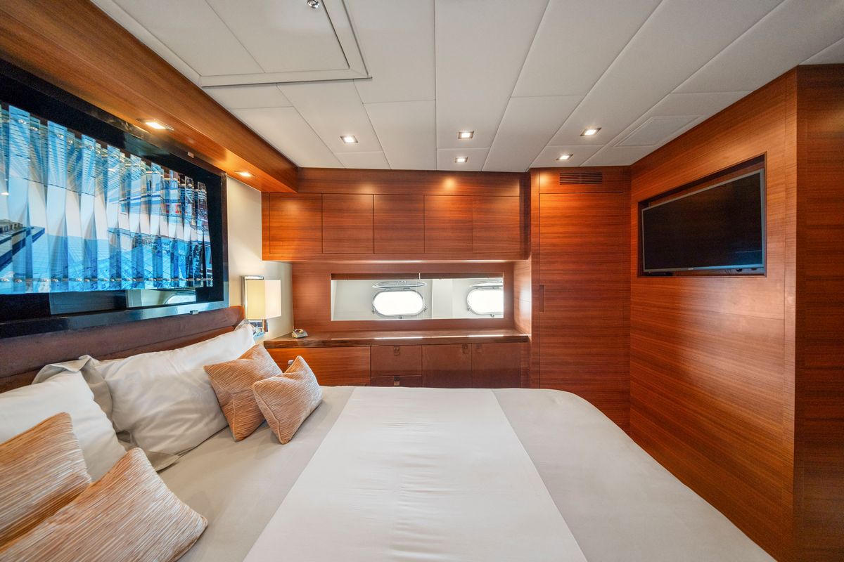 ECLAT yacht