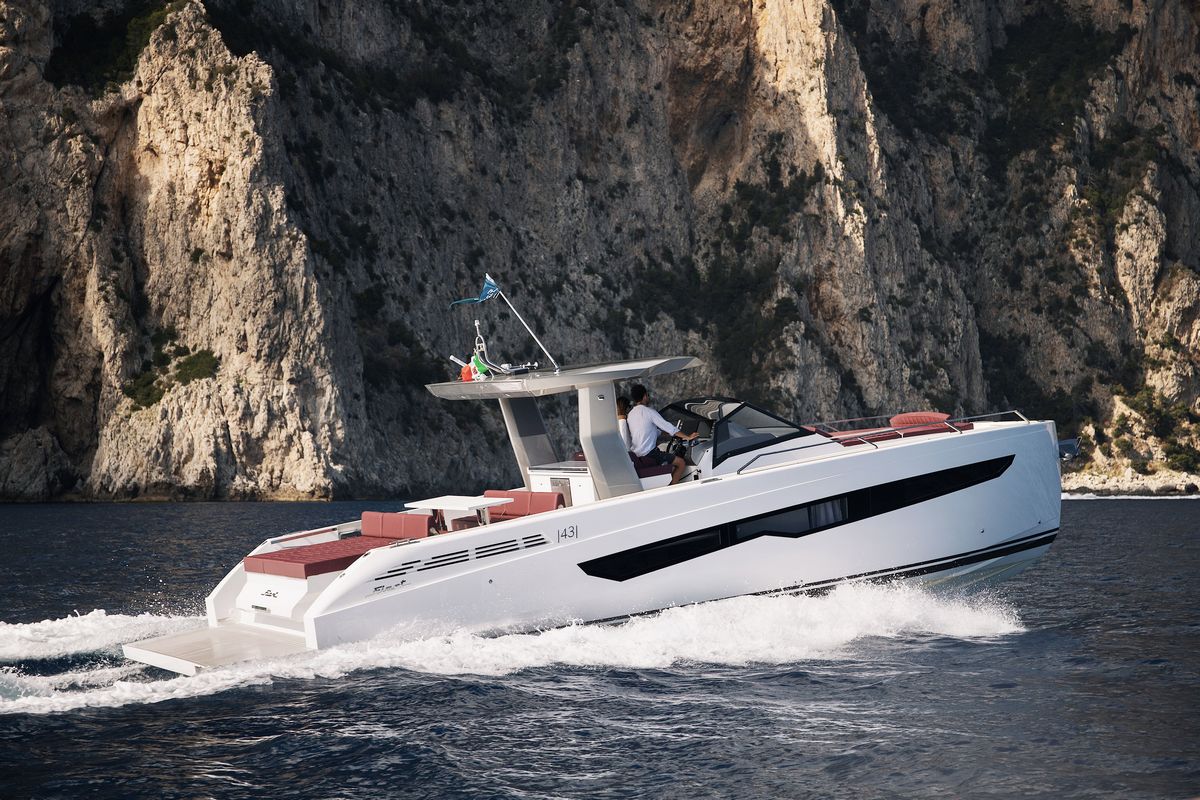 Fiart 43 Seawalker yacht