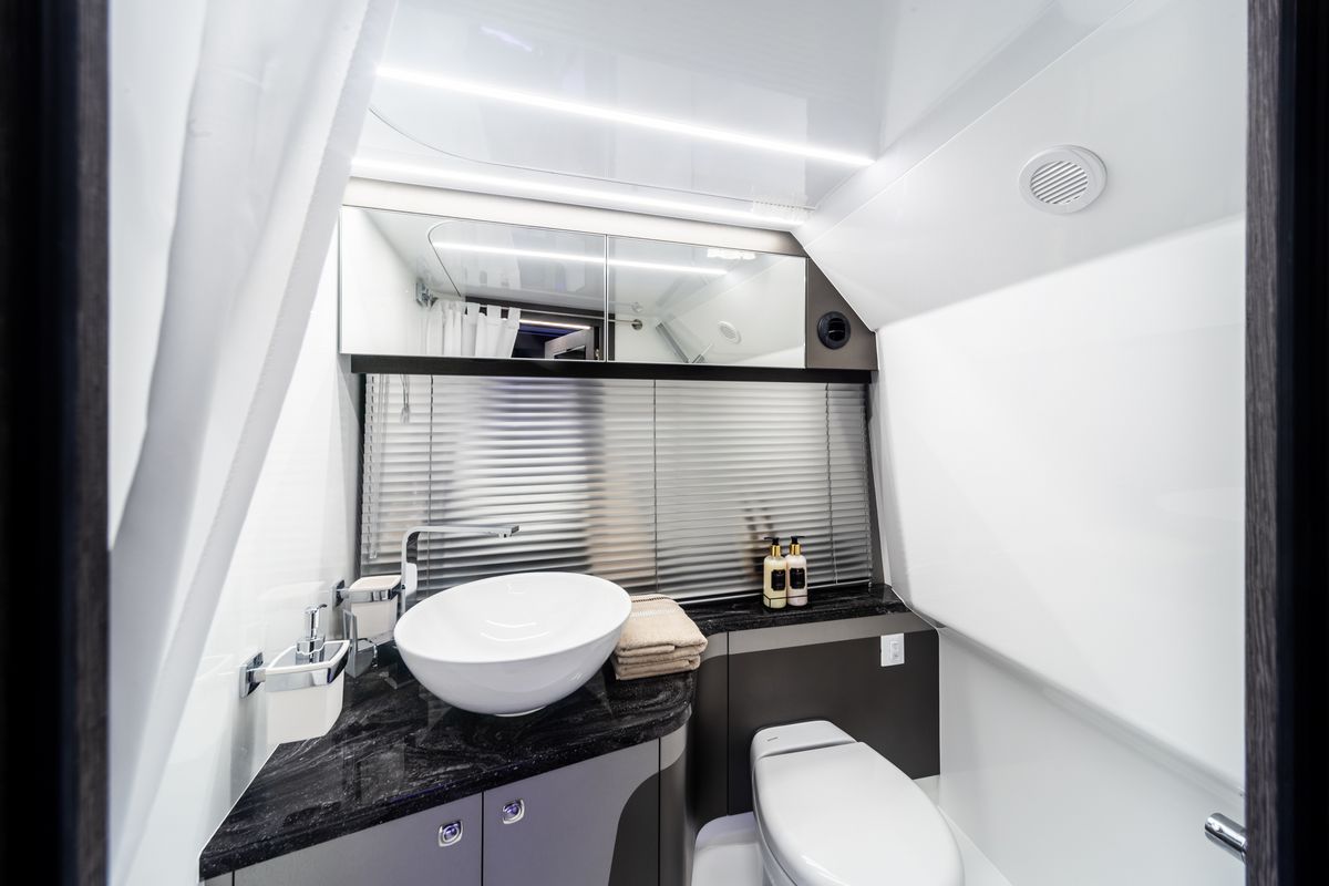 GALEON 325 GTO yacht