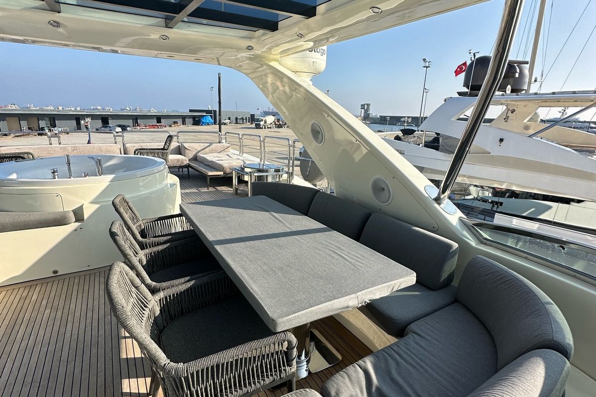 AZIMUT 98 LEONARDO yacht