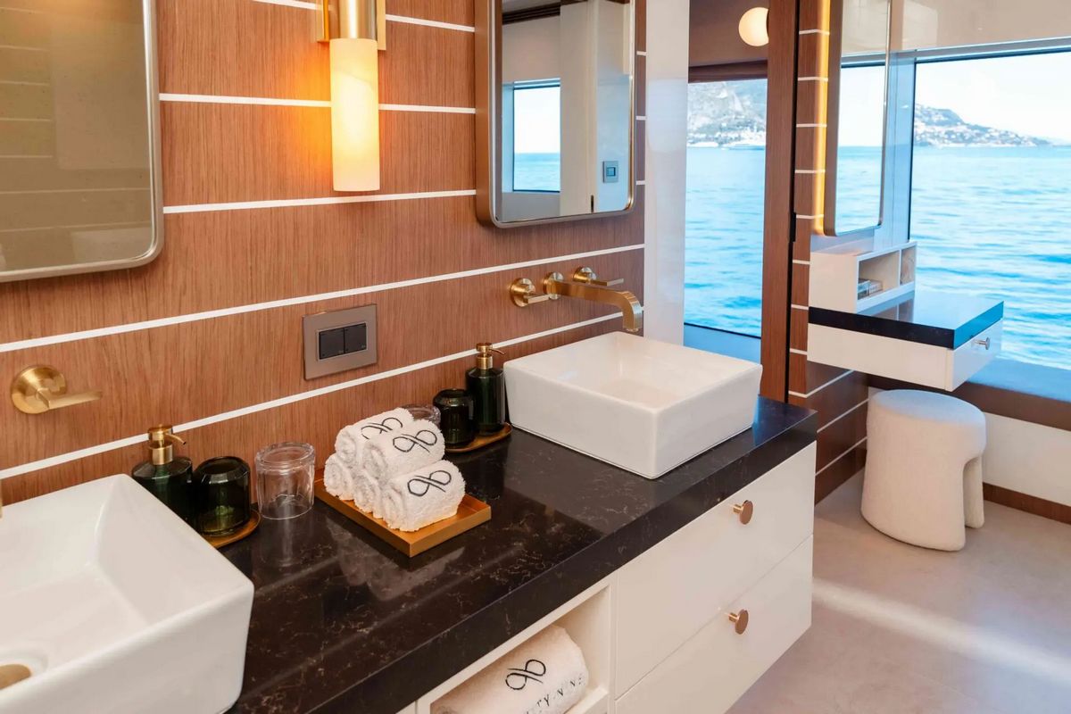 INFINITY NINE yacht