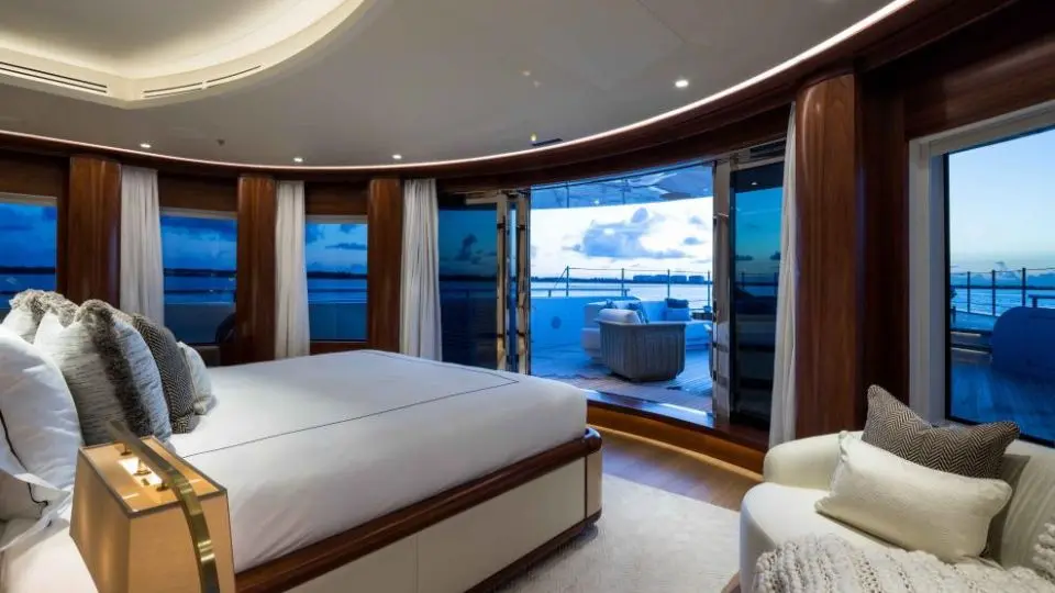 CALEX yacht