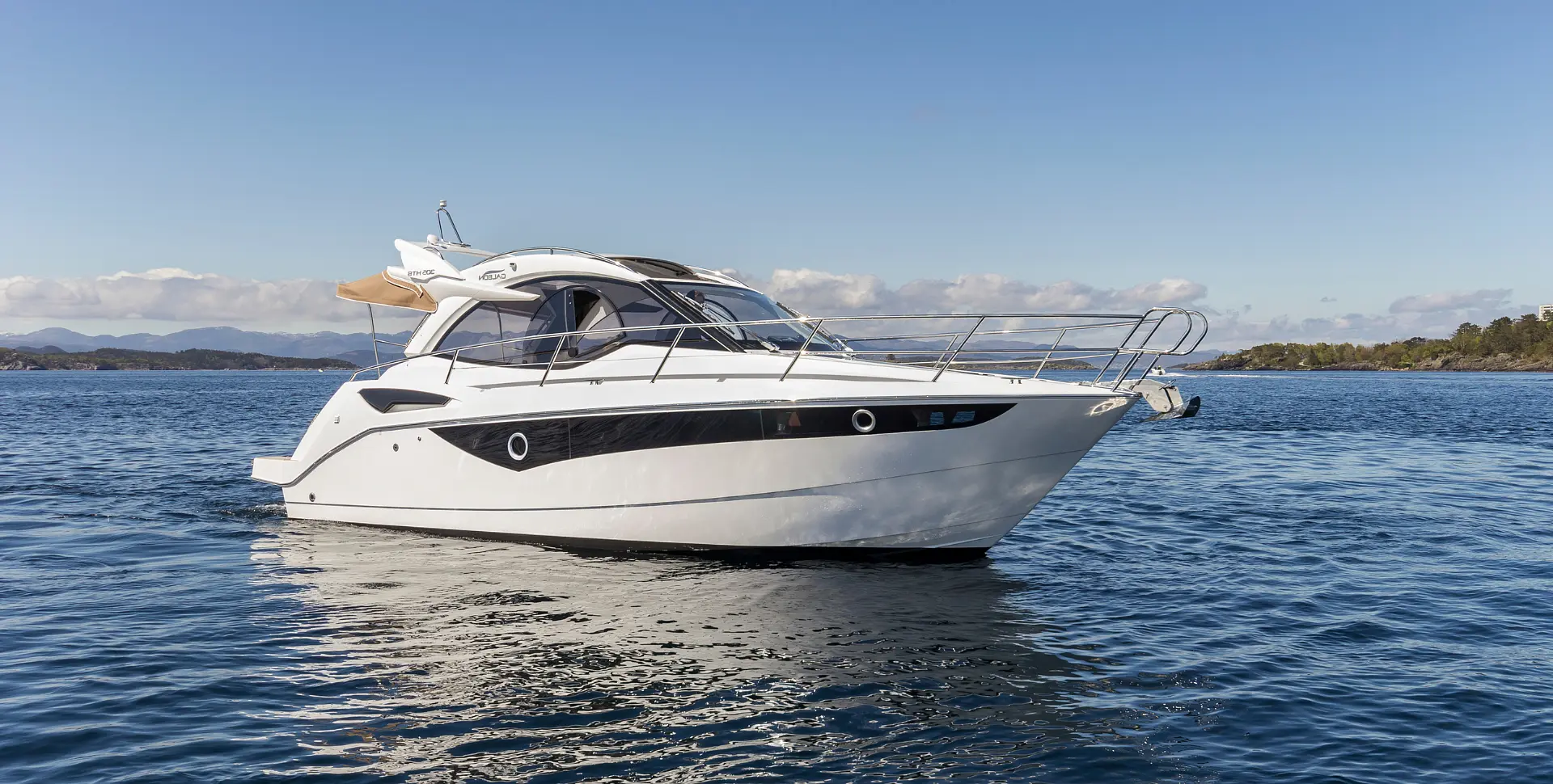 GALEON 305 HTS yacht