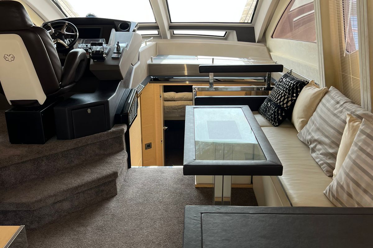 CRANCHI SIXTY 6 FLY yacht