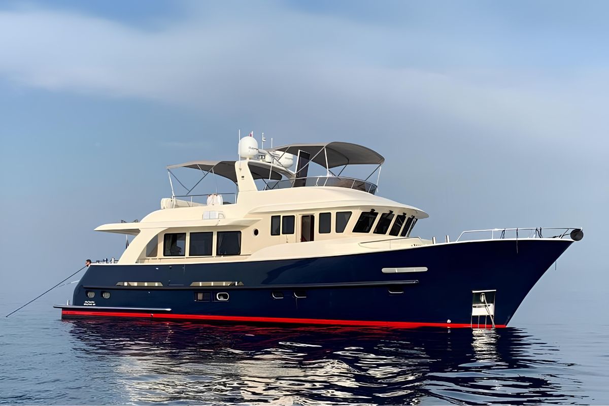 DE ALM DELFINO 60 yacht