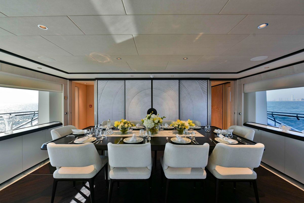MAJESTY 120 yacht