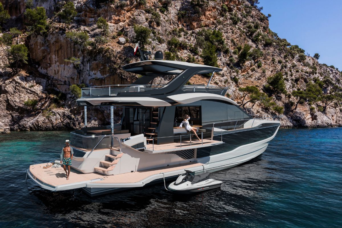 GALEON 620 FLY yacht