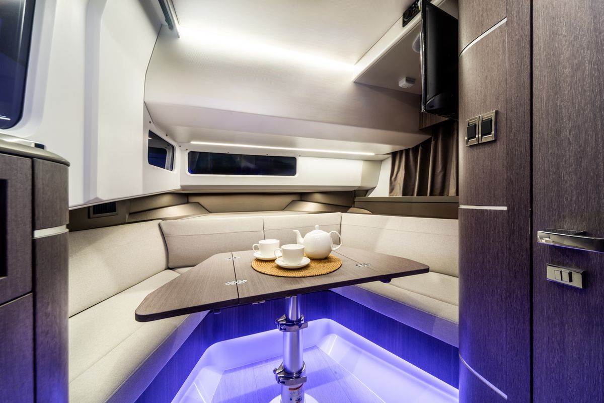 GALEON 325 GTO yacht