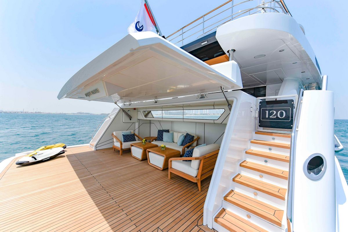 MAJESTY 120 yacht