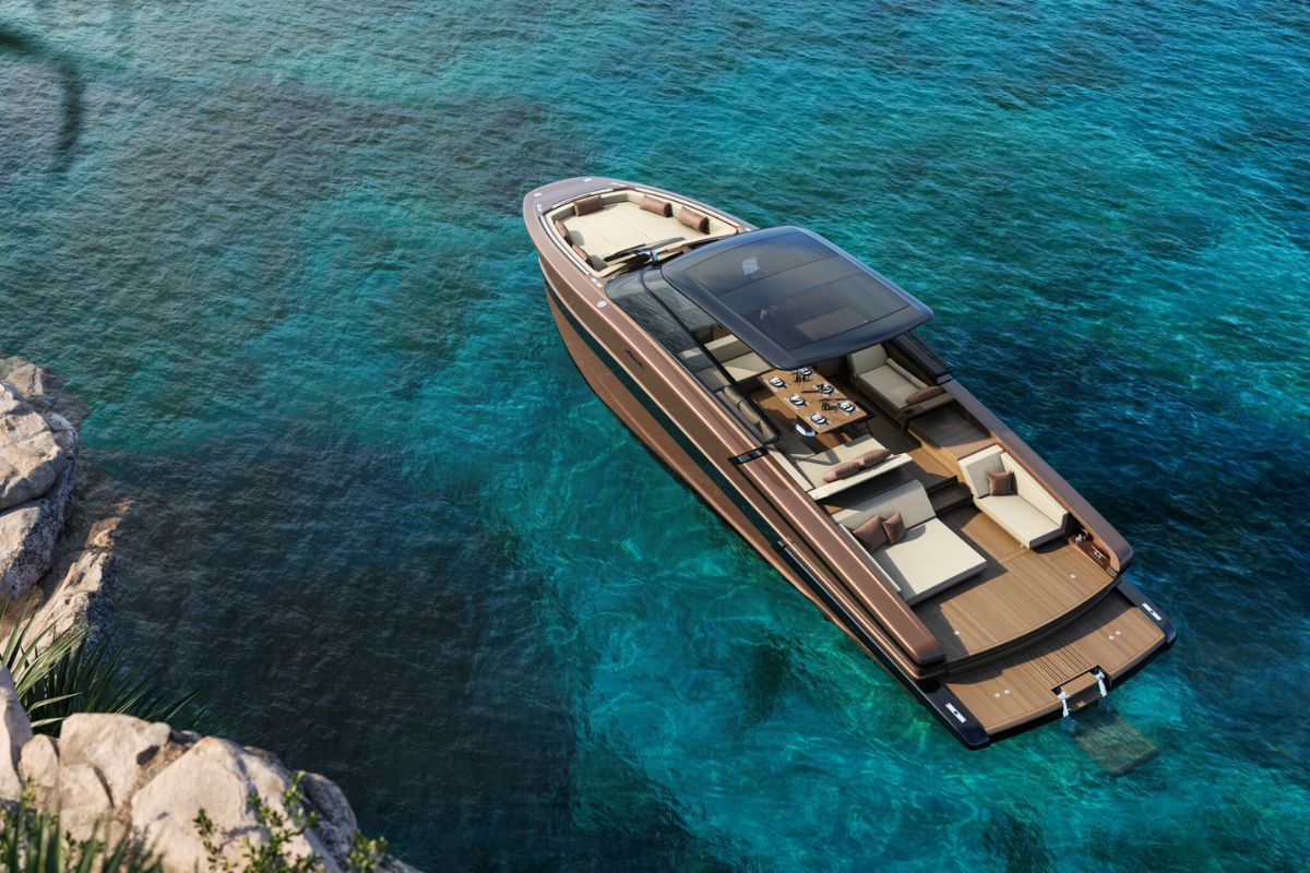 FIART P52 yacht