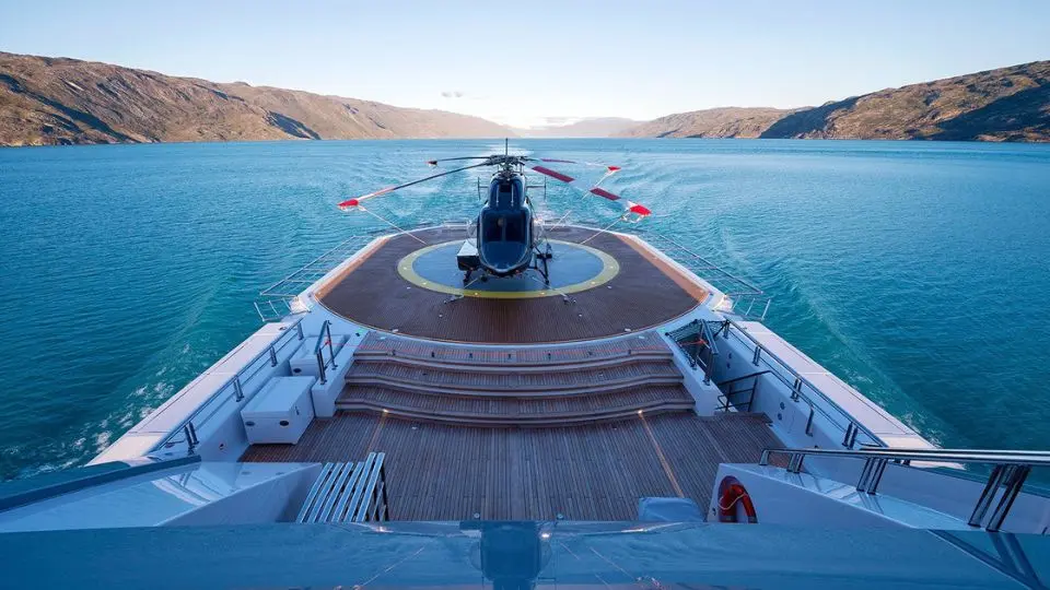 CLOUDBREAK yacht