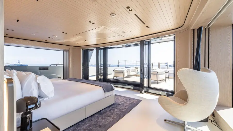 VIRTUOSITY yacht