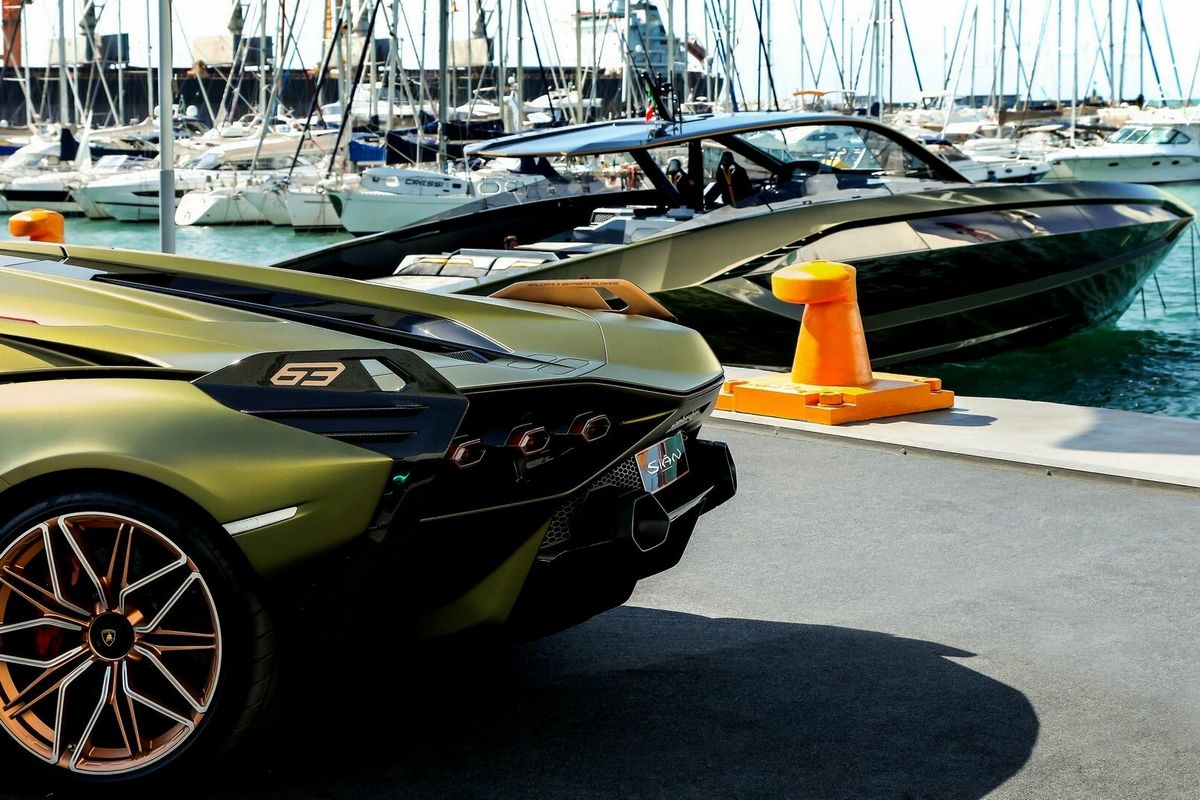 LAMBORGHINI 63 yacht