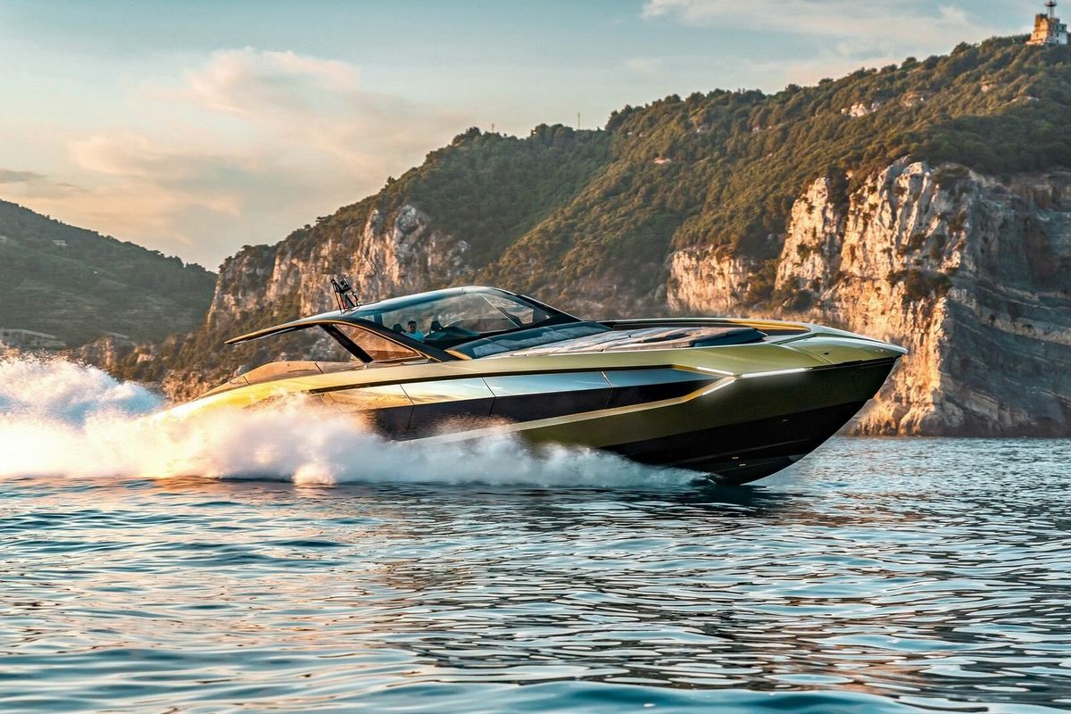 LAMBORGHINI 63 yacht