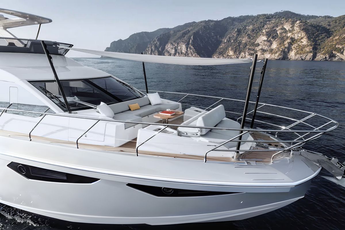 AZIMUT 60 FLY yacht
