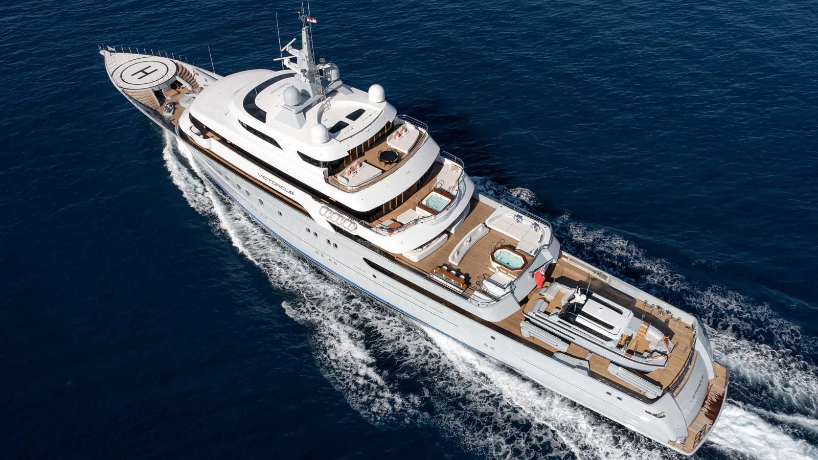 VICTORIOUS yacht