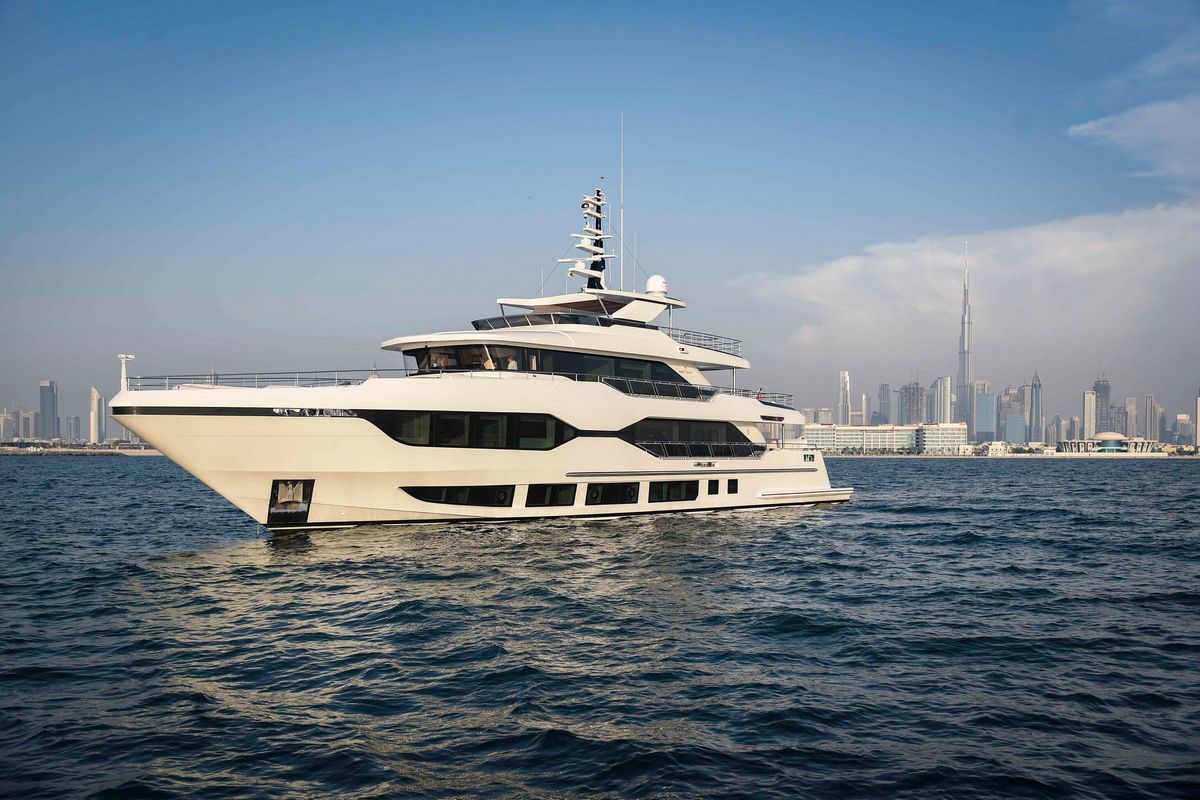 MAJESTY 120 yacht
