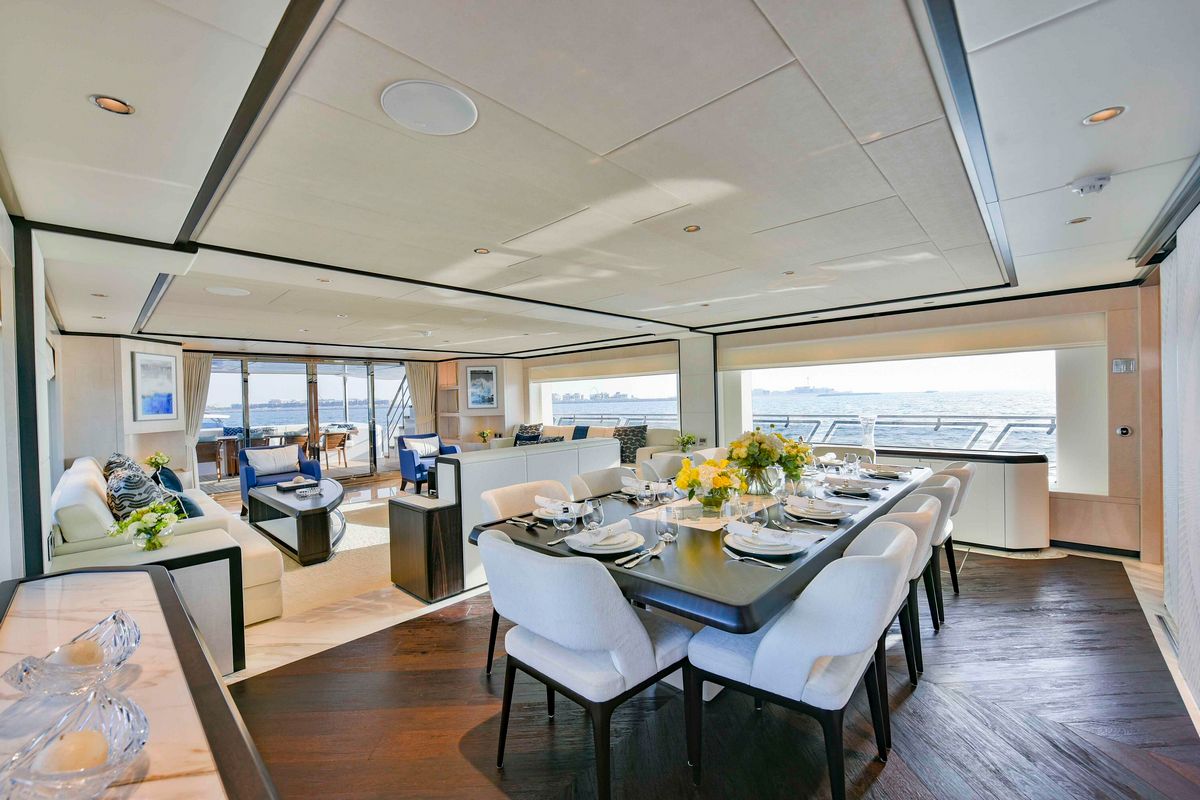 MAJESTY 120 yacht