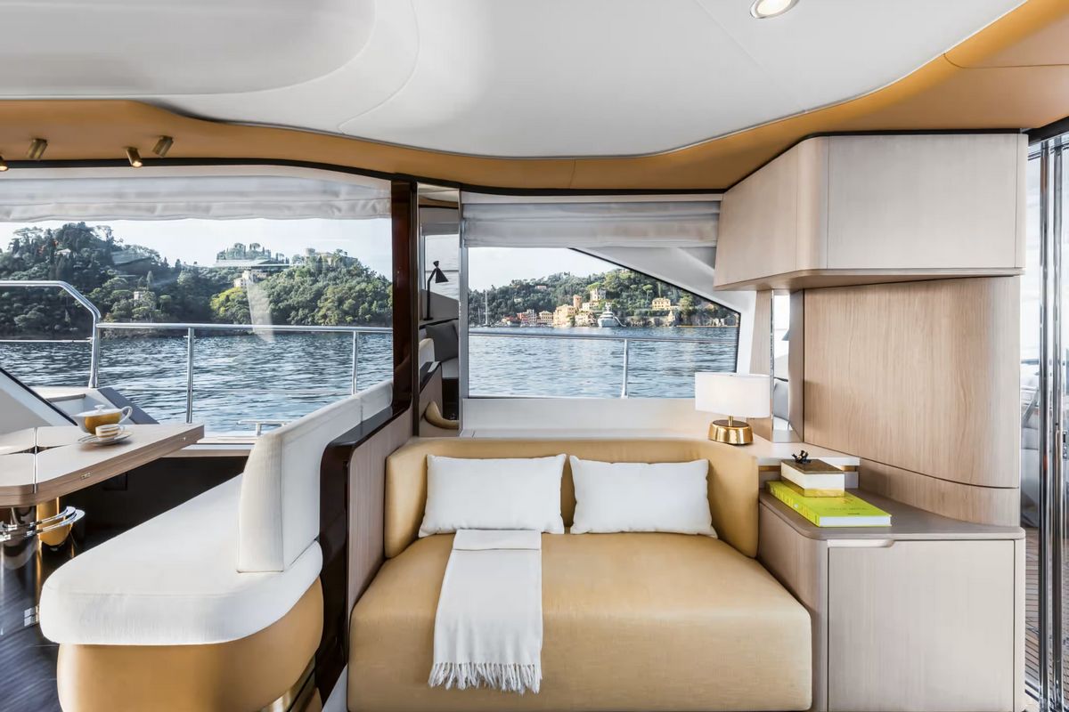 AZIMUT 60 FLY yacht