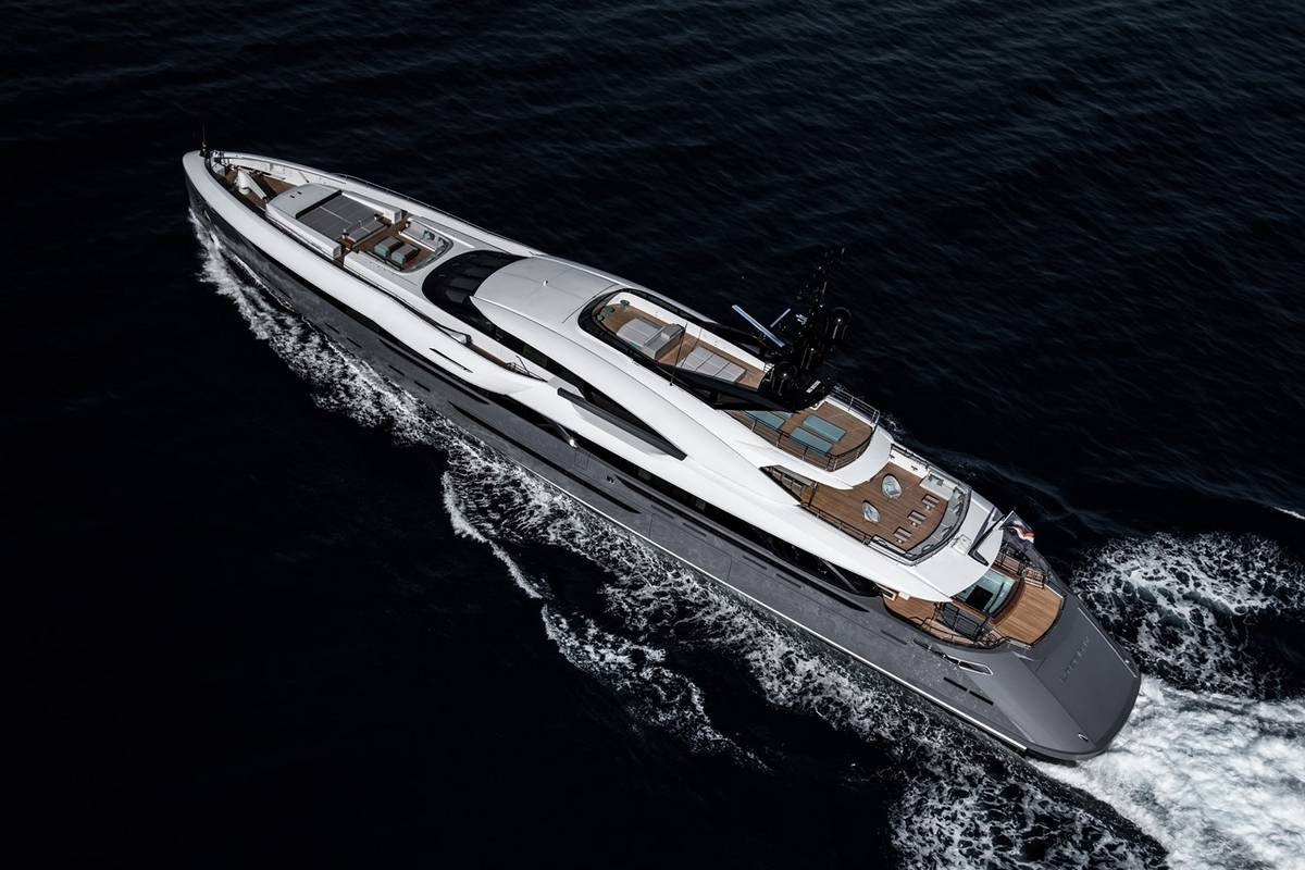 UTOPIA IV yacht