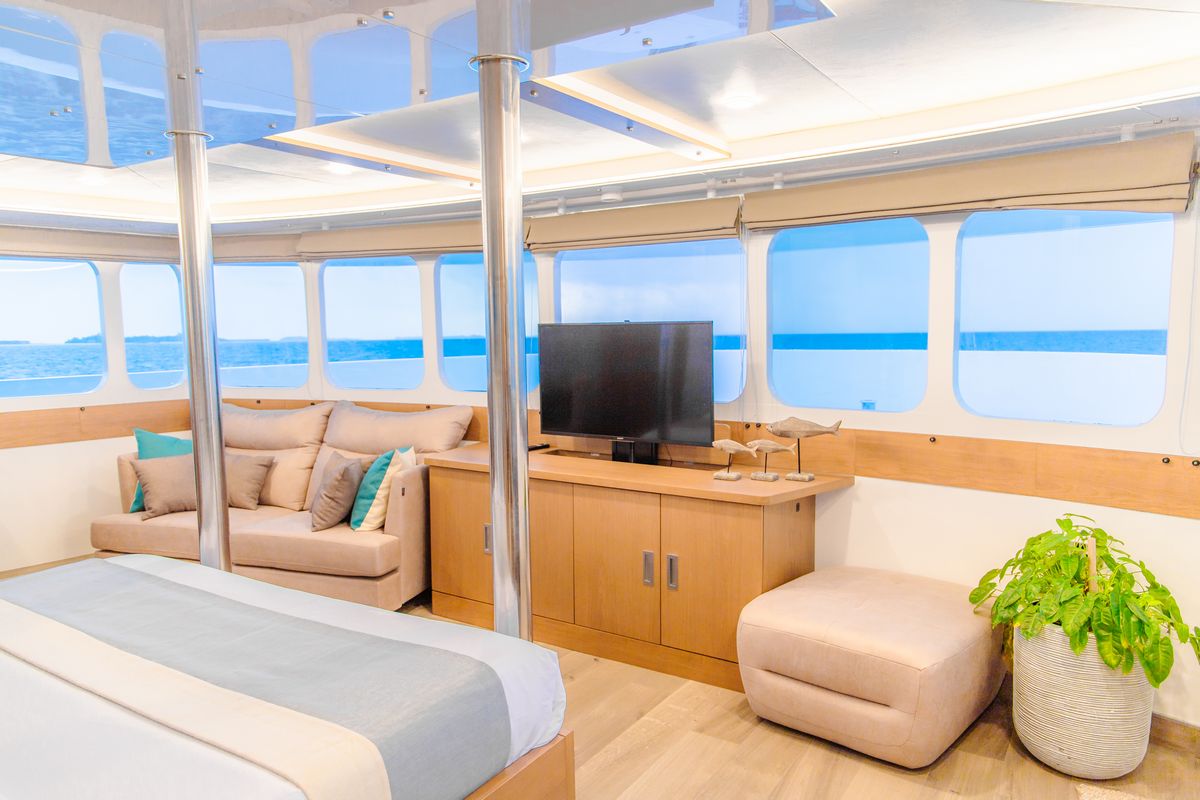 ALICE yacht