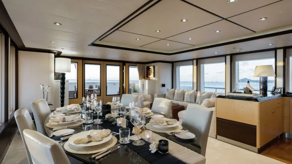 GLADIATOR yacht