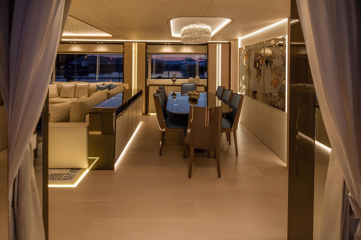REKOMA yacht