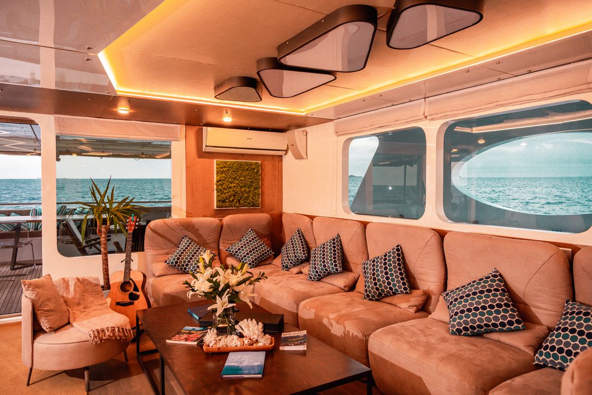 ALICE yacht