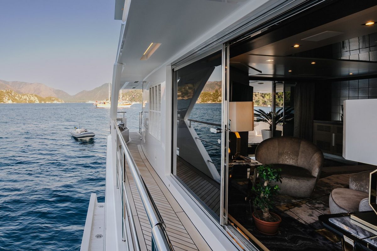 CHARISMA yacht