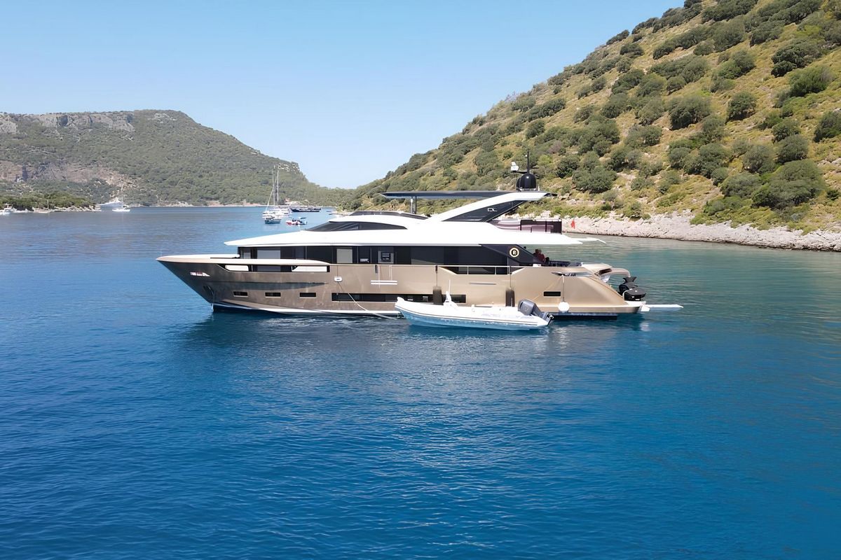 REKOMA yacht